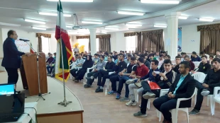 جلسه توجیهی آموزشی  دانشجویان جدید الورود در آموزشکده خوارزمی ملایر برگزار شد. 7