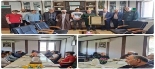 دیدار با فرمانده گروه مهندسی رزمی 43 امام علی (ع) بمناسبت سالروز تاسیس سپاه پاسداران انقلاب اسلامی و تبریک عملیات غرور آفرین وعده صادق