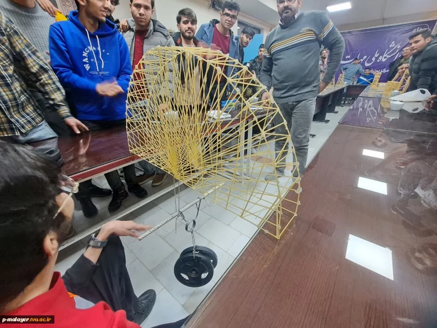 اولین دوره مسابقات سازه های ماکارونی (گرایش مقاومت) 2