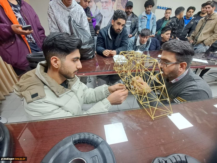 اولین دوره مسابقات سازه های ماکارونی (گرایش مقاومت) 2