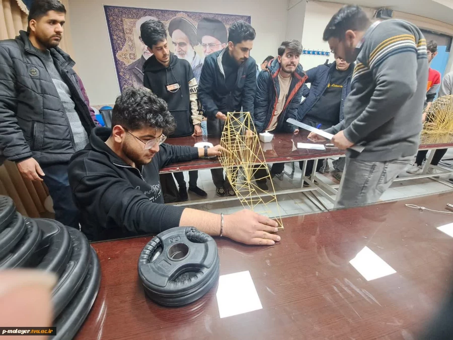 اولین دوره مسابقات سازه های ماکارونی (گرایش مقاومت) 2