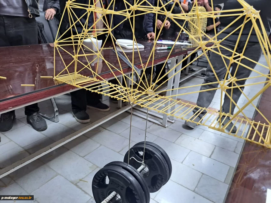 اولین دوره مسابقات سازه های ماکارونی (گرایش مقاومت) 2